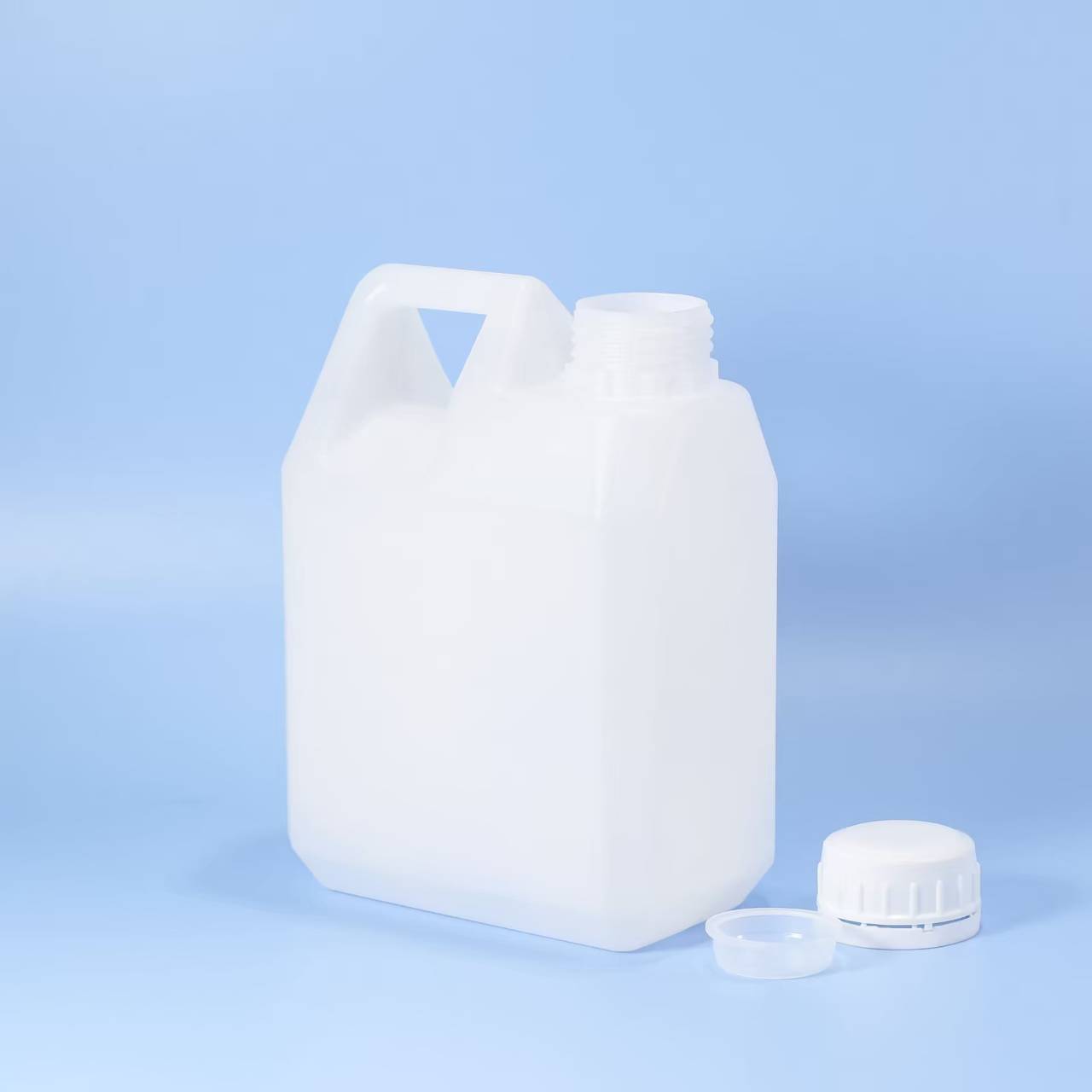 15819-gal17-1L ขุ่นใส/ฝาขาว+จุก